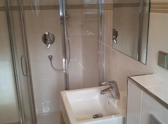 Stodola 3*